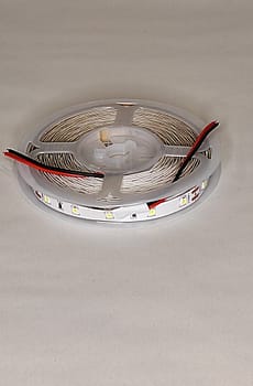 Taśma LED 300lm 24W 12V IP20 6500K barwa zimna 5m