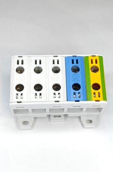 Listwa zaciskowa LZ w korpusie