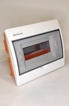 Rozdzielnica podtynkowa RP-8